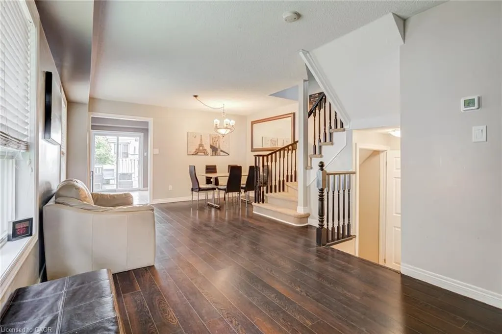 33 Slater Court