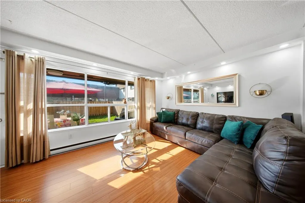 180 Mississauga Valley Boulevard #201