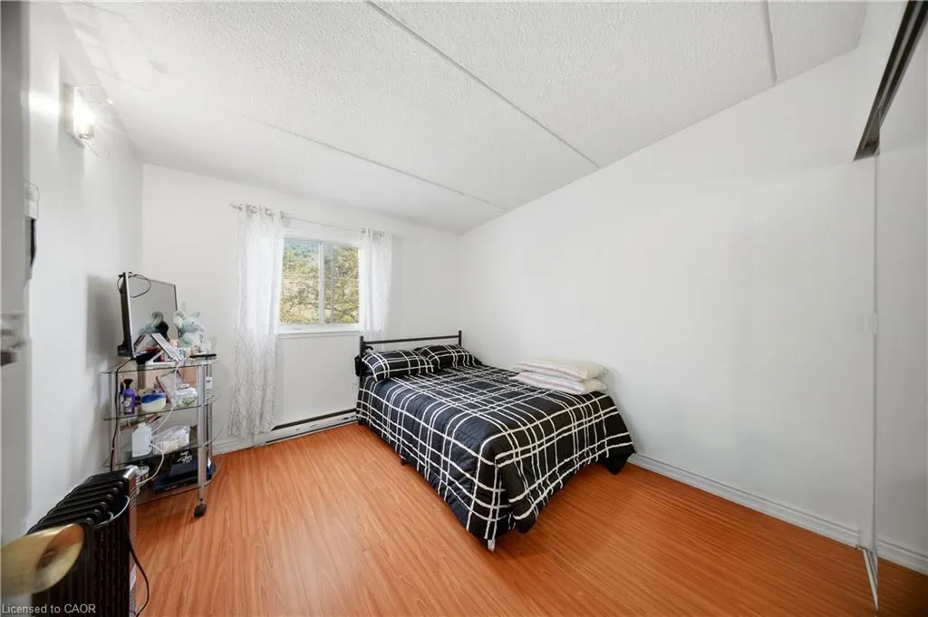 180 Mississauga Valley Boulevard #201