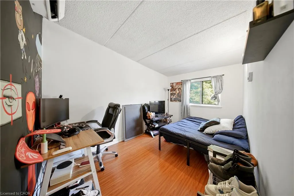 180 Mississauga Valley Boulevard #201