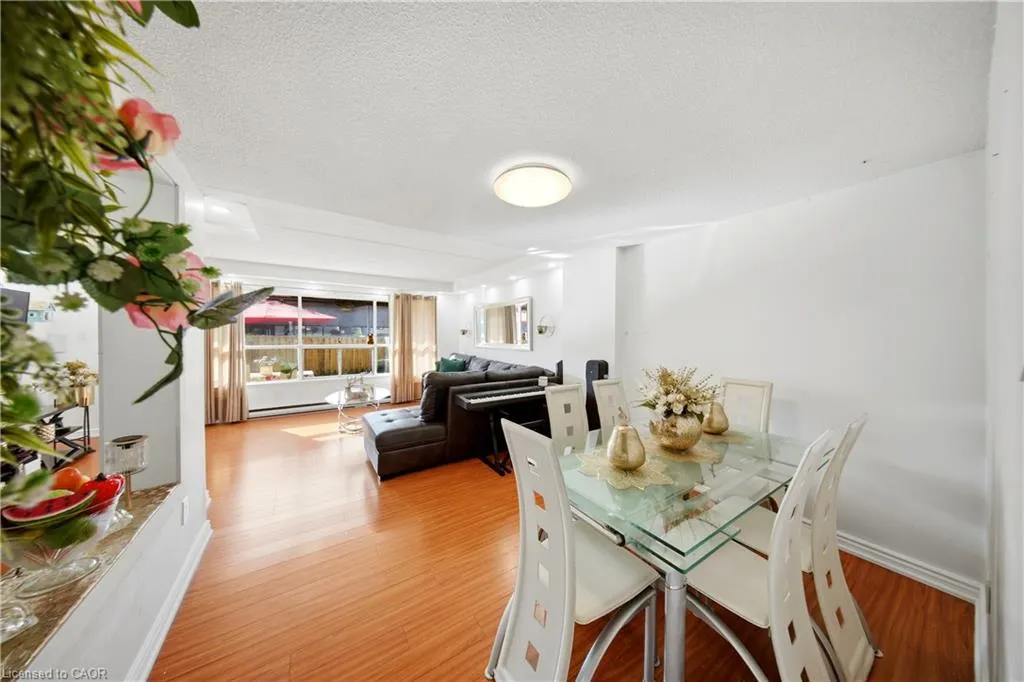 180 Mississauga Valley Boulevard #201