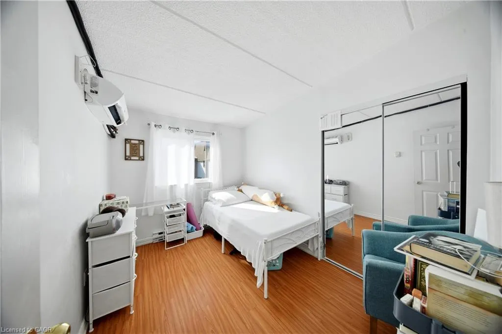 180 Mississauga Valley Boulevard #201