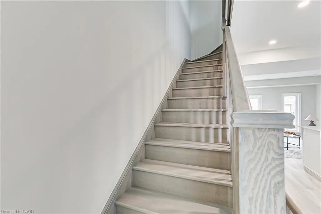 33 Dawson Drive #1