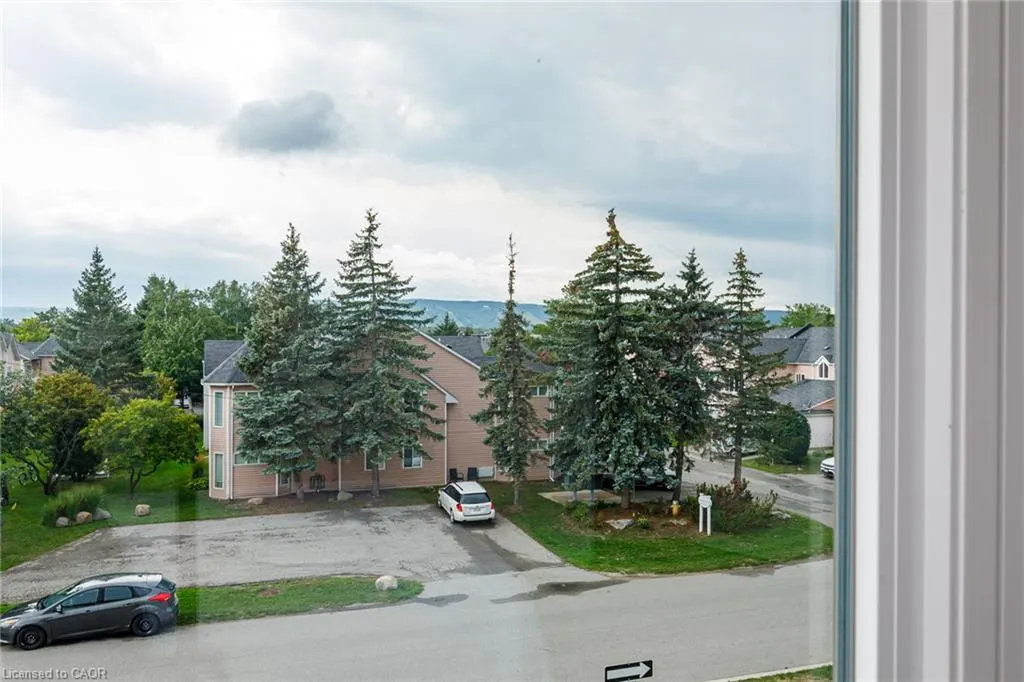 33 Dawson Drive #1