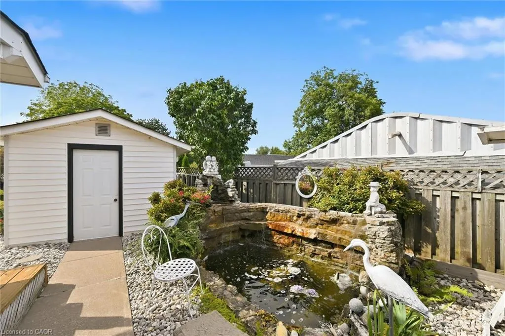 83 Oakridge Drive