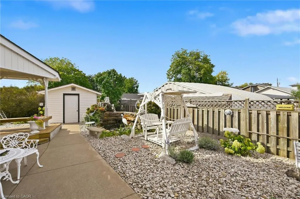 83 Oakridge Drive