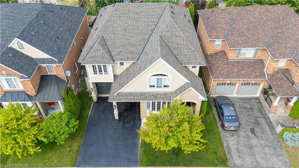1406 Marshall Crescent