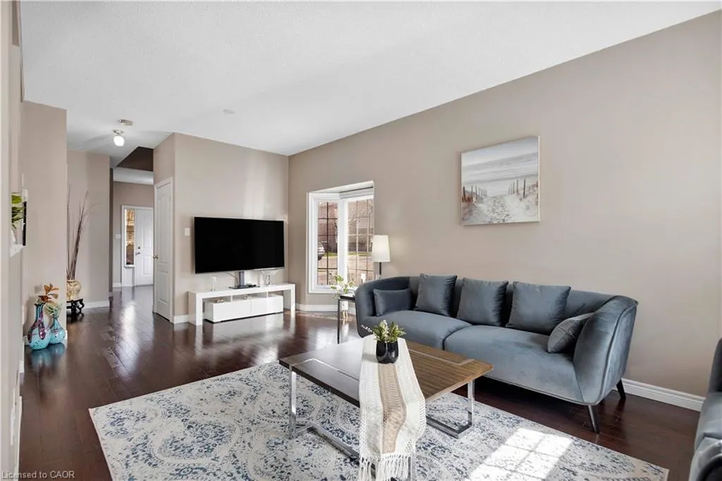 232 Stonehenge Drive #8
