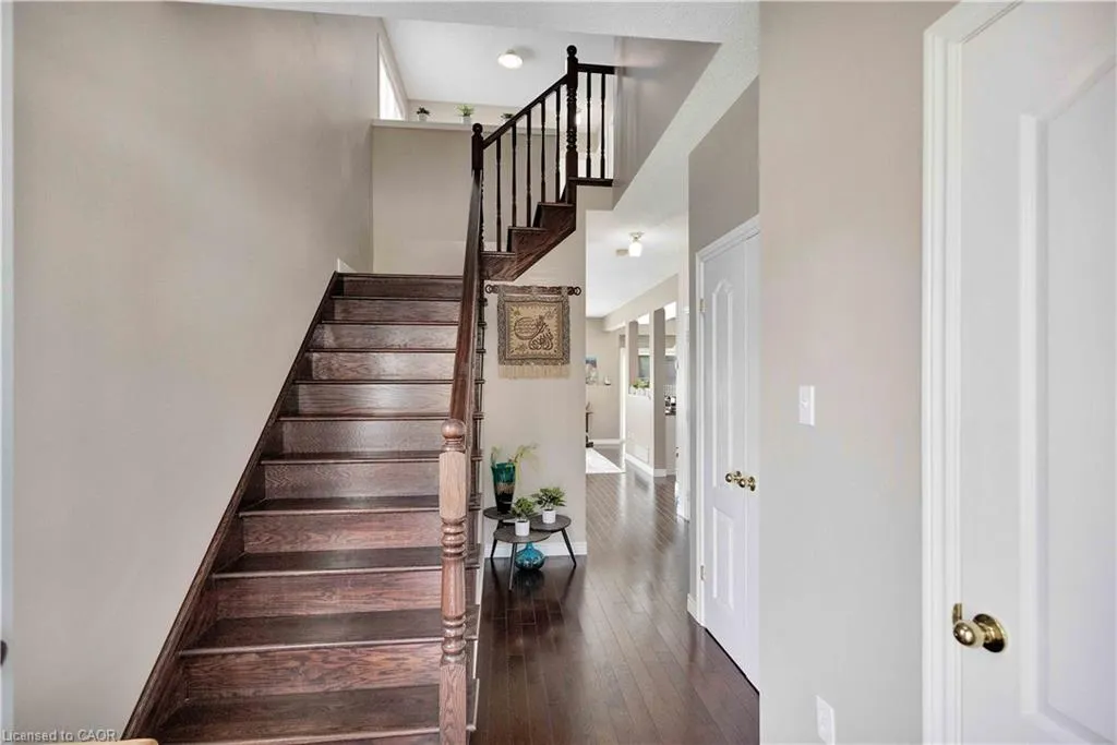 232 Stonehenge Drive #8
