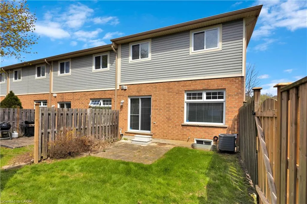 232 Stonehenge Drive #8