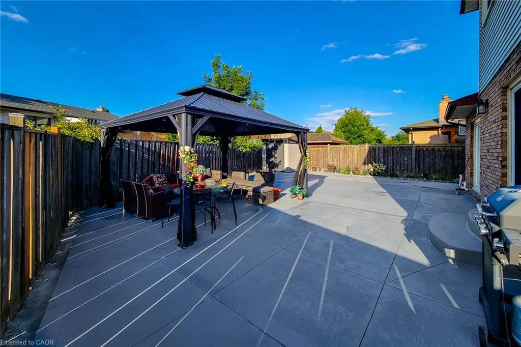 367 Hemlock Avenue