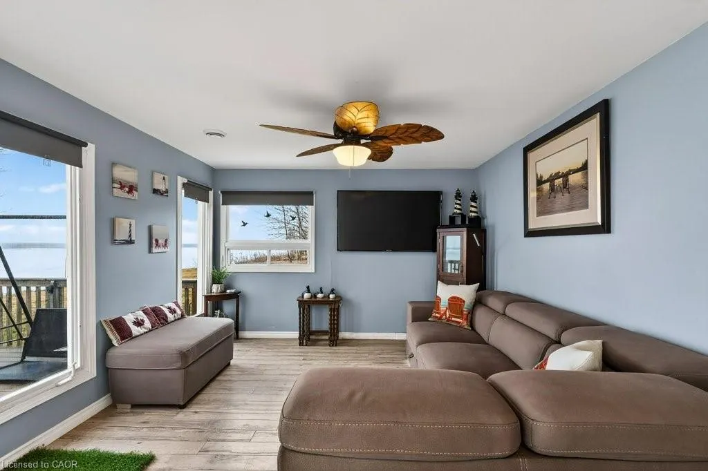 1115 New Lakeshore Road