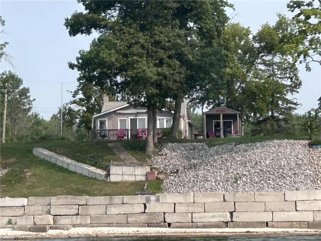 1115 New Lakeshore Road