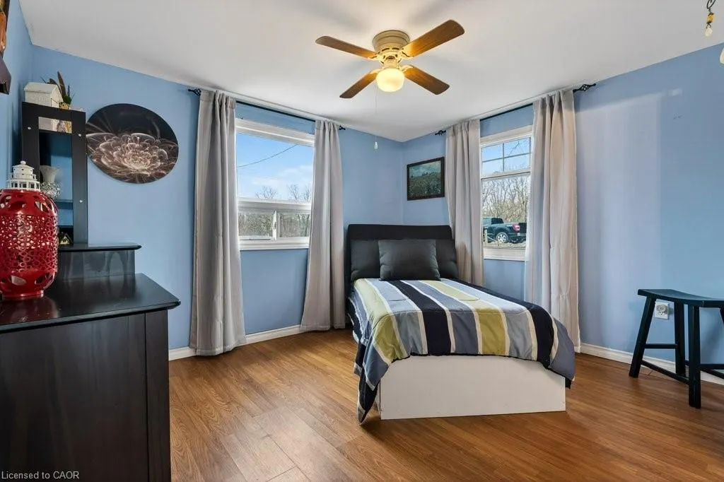 1115 New Lakeshore Road