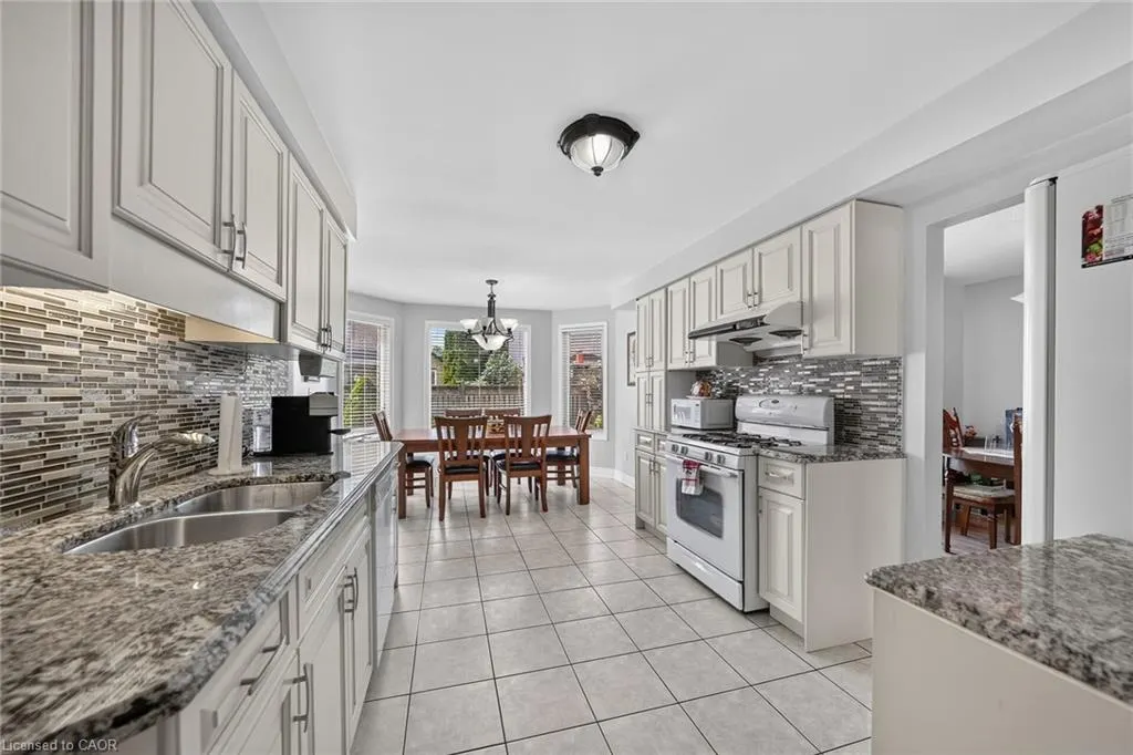 42 Hillgarden Avenue