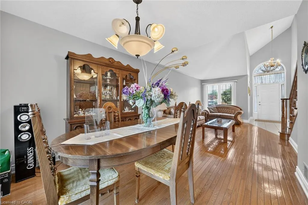 42 Hillgarden Avenue