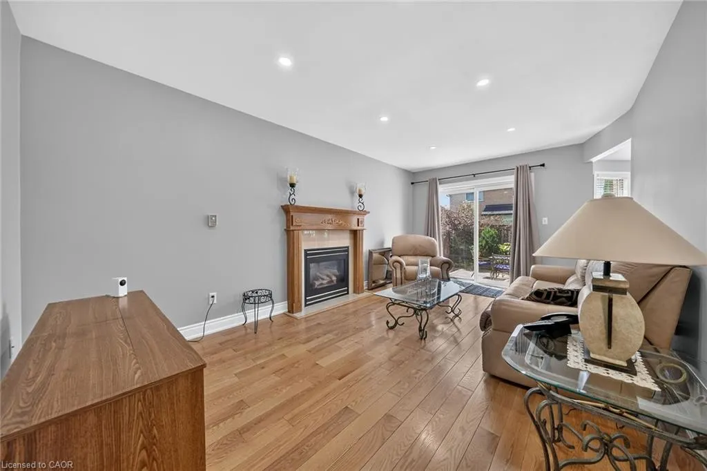 42 Hillgarden Avenue