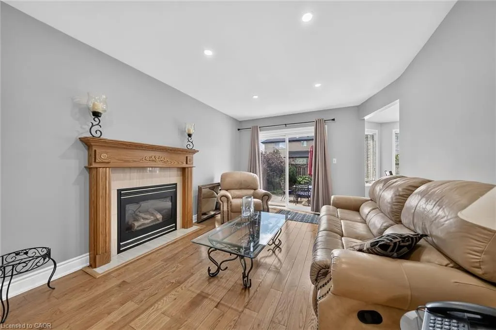 42 Hillgarden Avenue