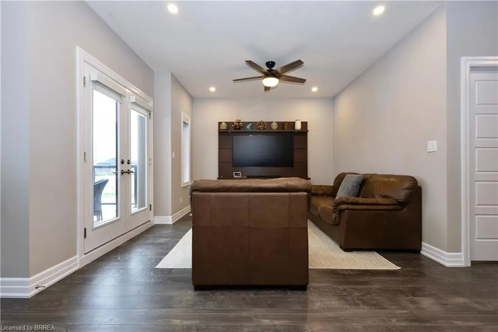 76 Grandville Circle