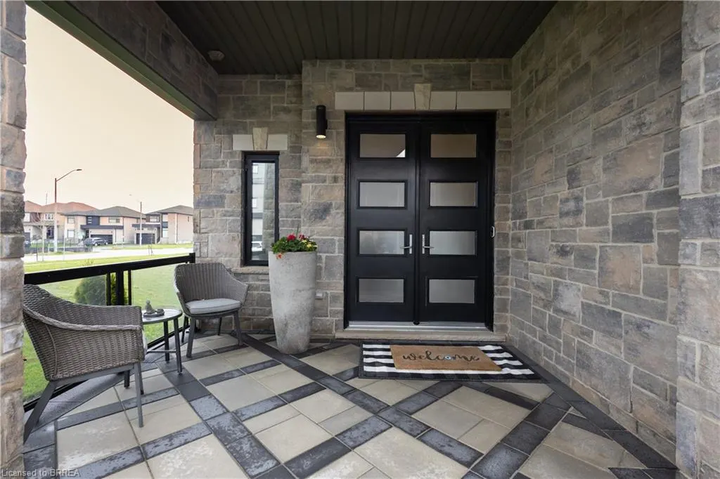 76 Grandville Circle