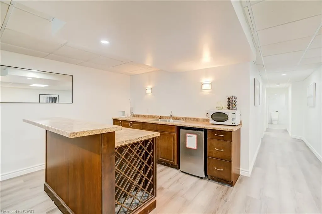 181 Golf Links Road