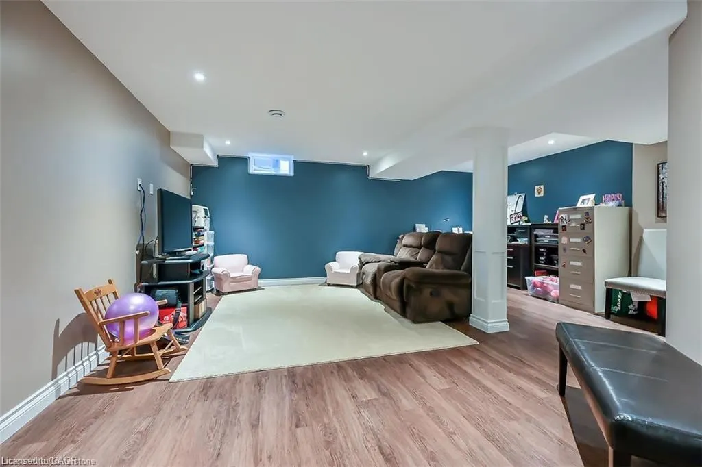 35 Willowbanks Terrace