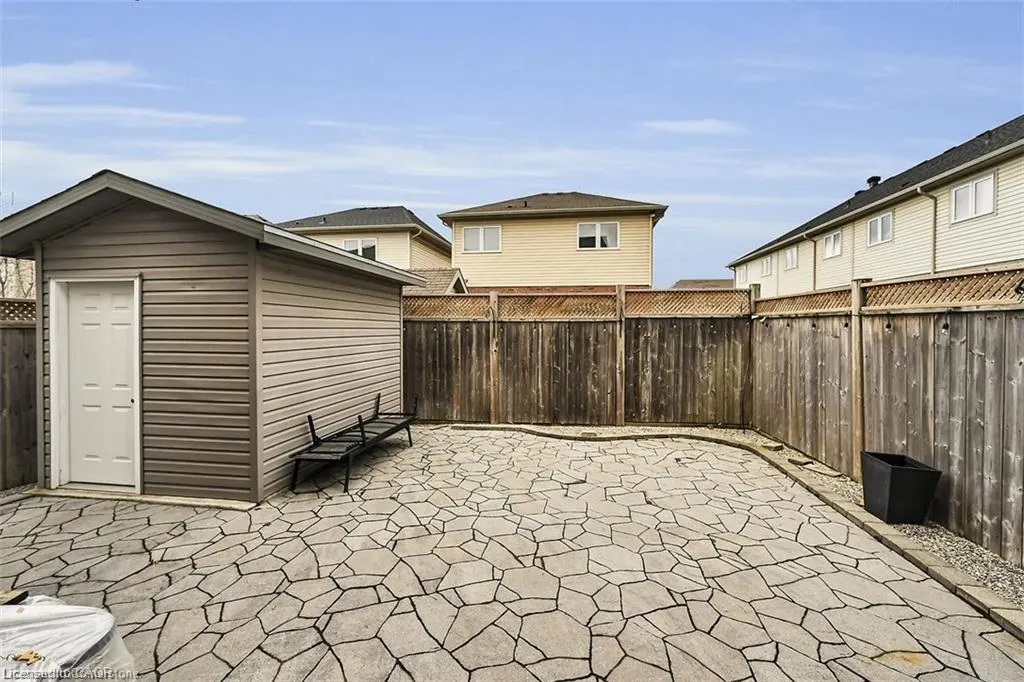 35 Willowbanks Terrace