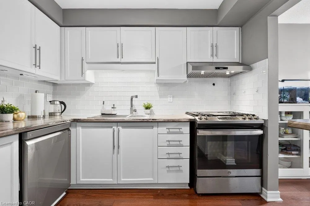 44 Frances Avenue #11