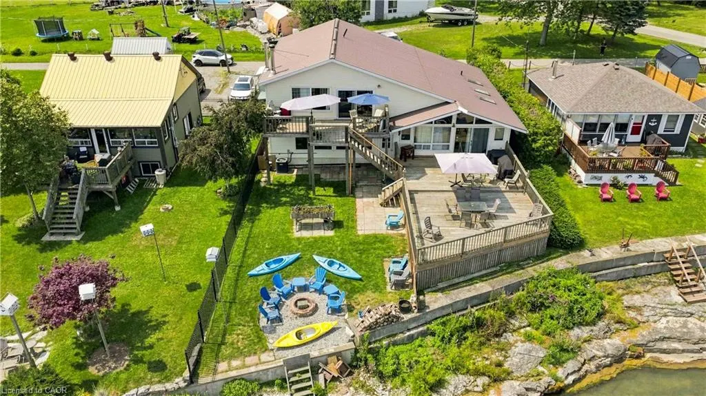 12 Hamdun Lane