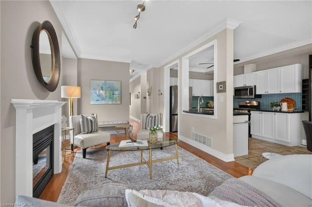 31 Sunvale Place #8