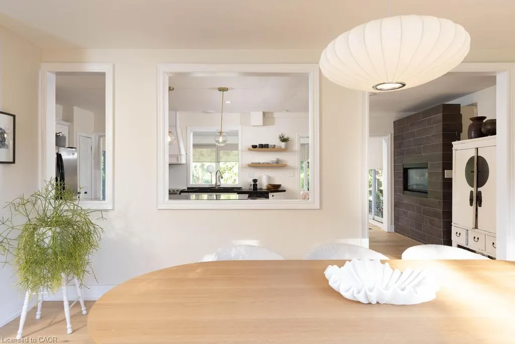 27 Arcade Crescent
