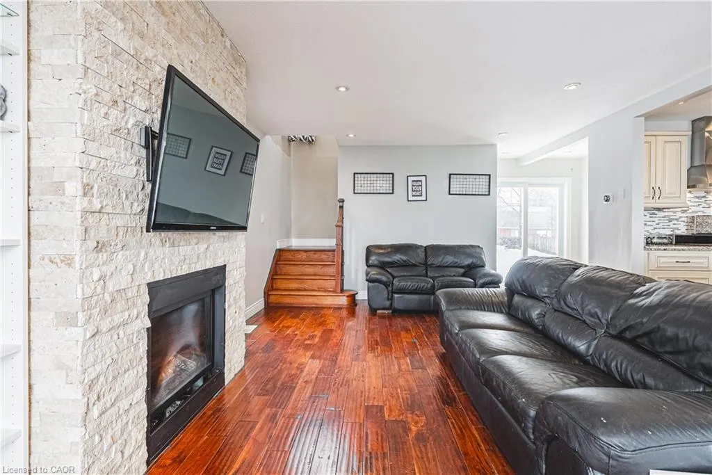 2801 North Shore Drive