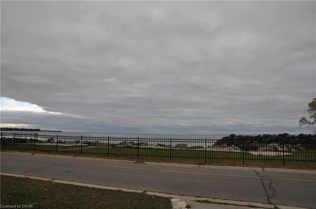 2801 North Shore Drive