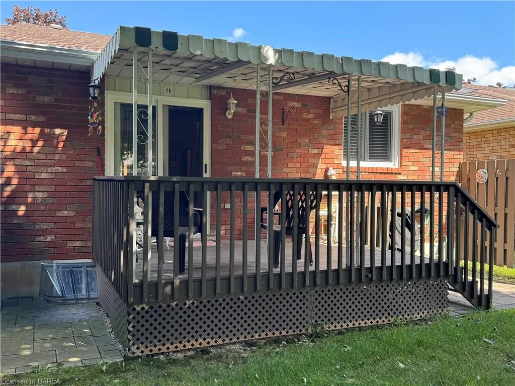 60 Whitlaw Way #16