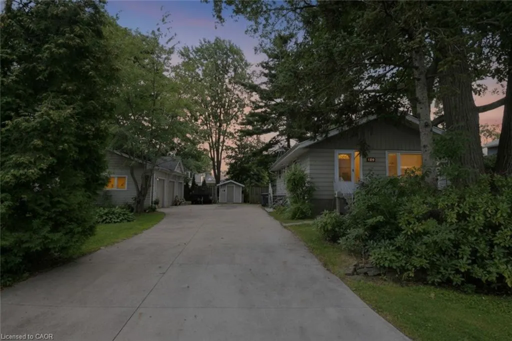 120 Eaglewood Boulevard