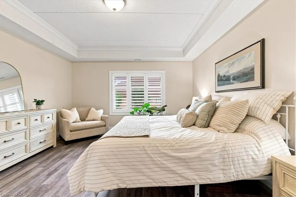 23 Stumpf Street #206