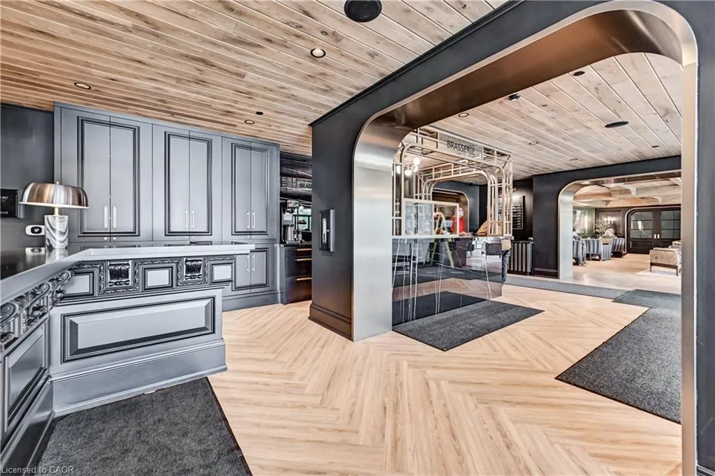 6523 Wellington 7 Road #416