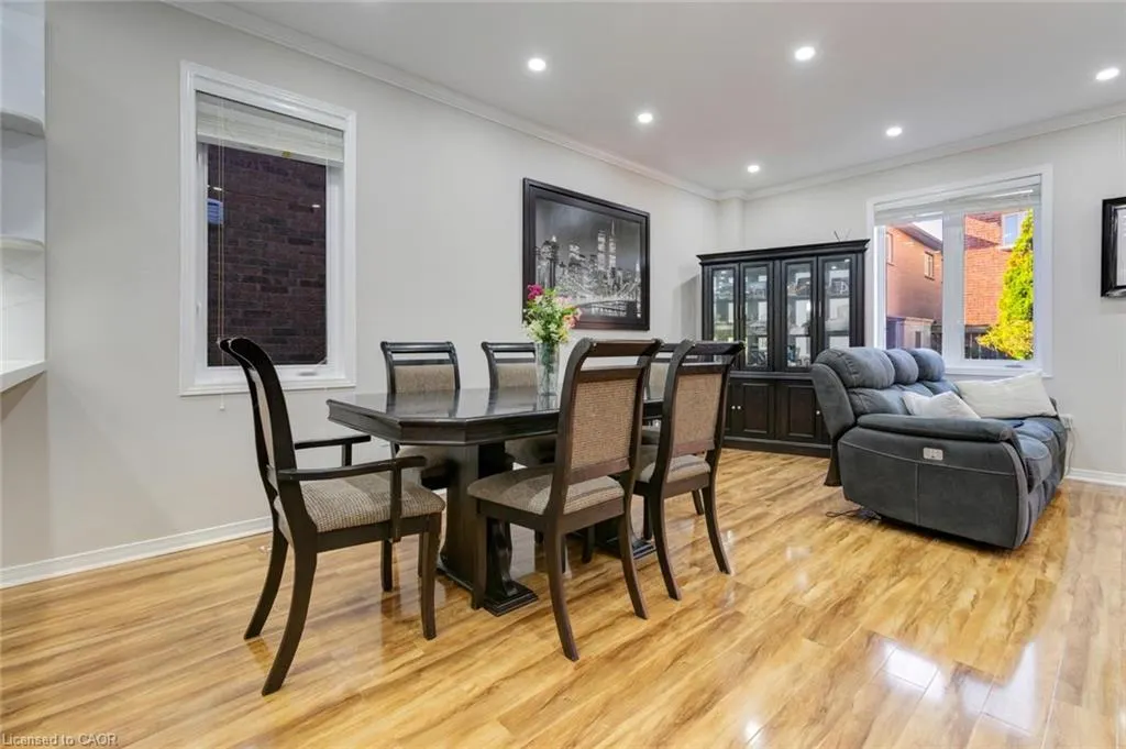 33 Panorama Way