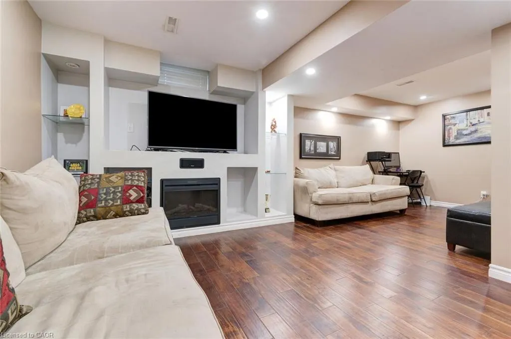 33 Panorama Way
