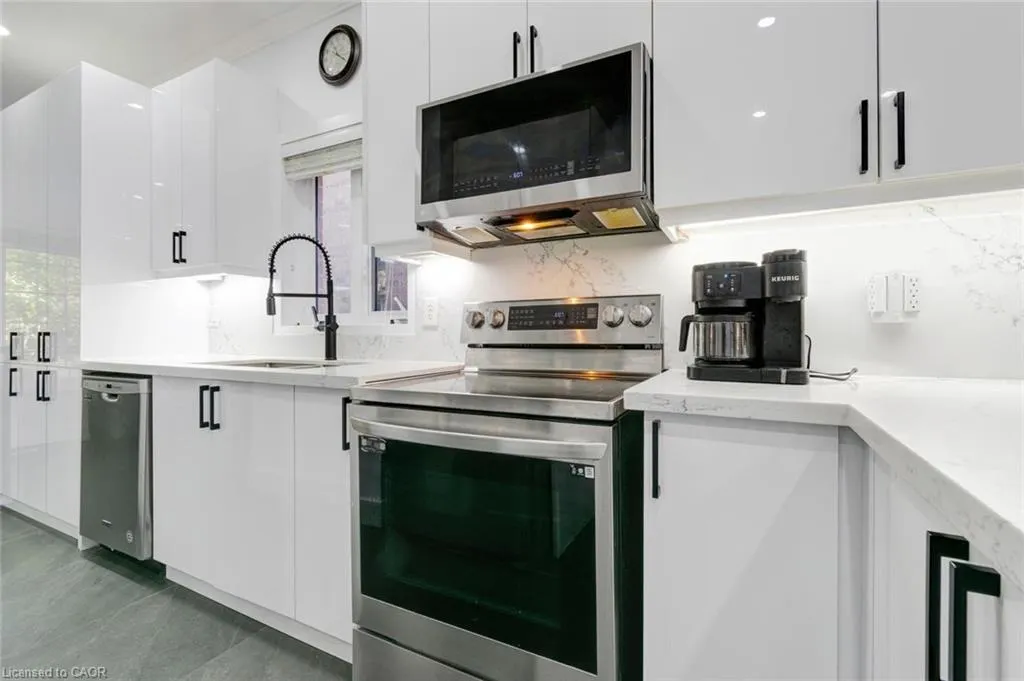 33 Panorama Way