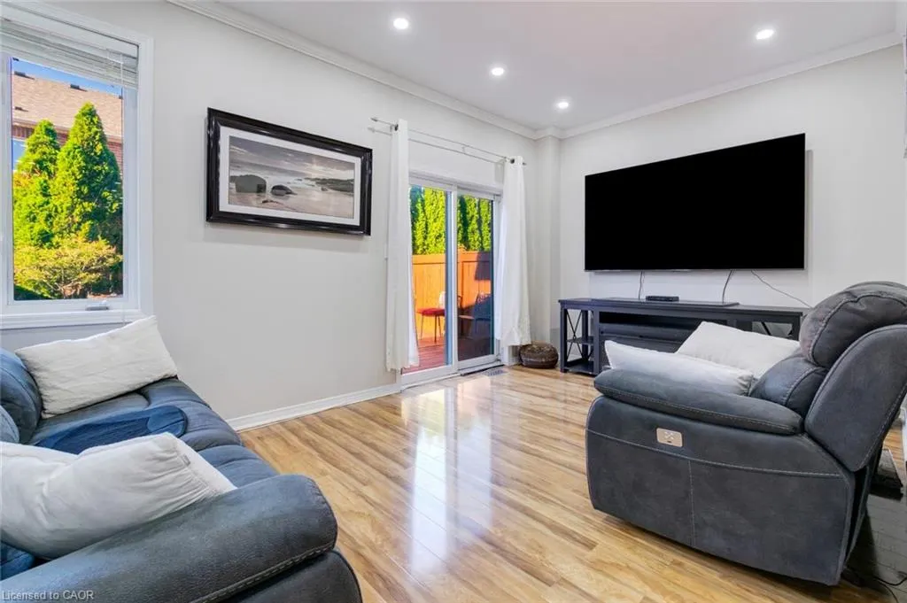 33 Panorama Way