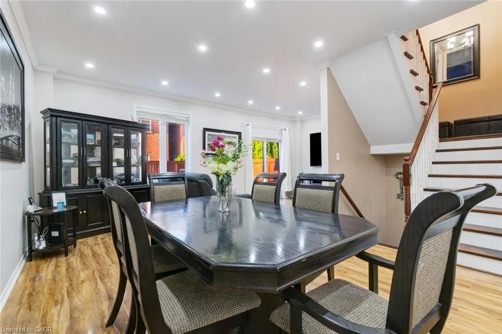 33 Panorama Way