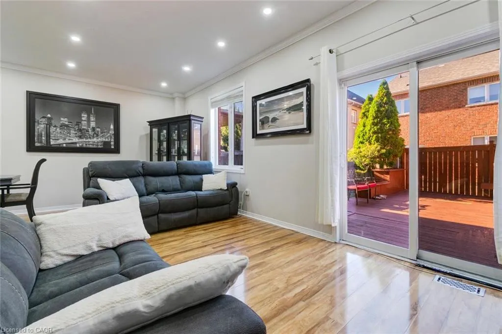 33 Panorama Way