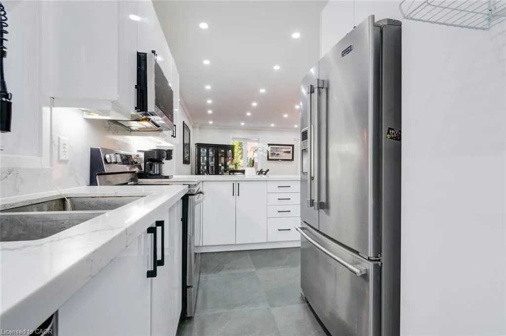 33 Panorama Way