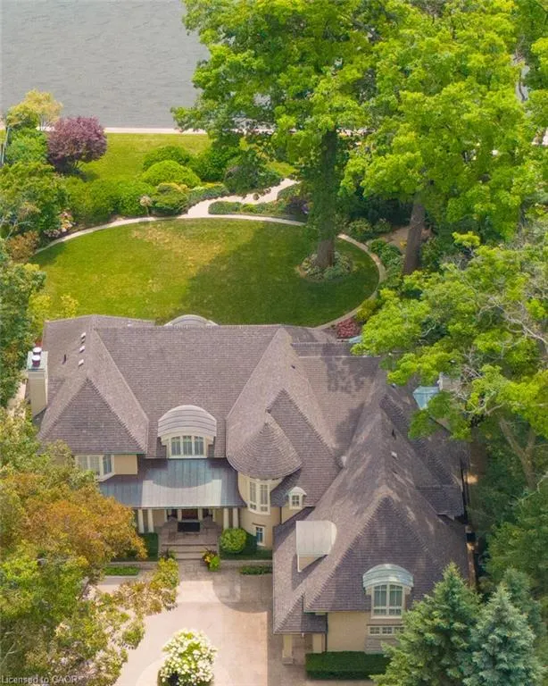 6 Ennisclare Drive