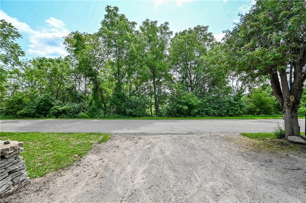 845 Collinson Road