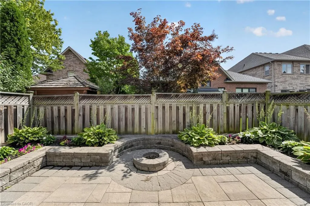 2320 Wuthering Heights Way