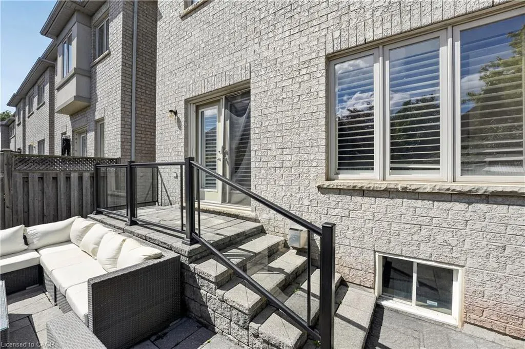2320 Wuthering Heights Way