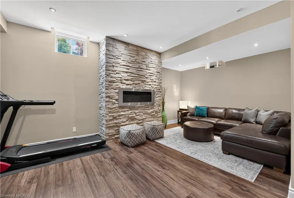 2320 Wuthering Heights Way
