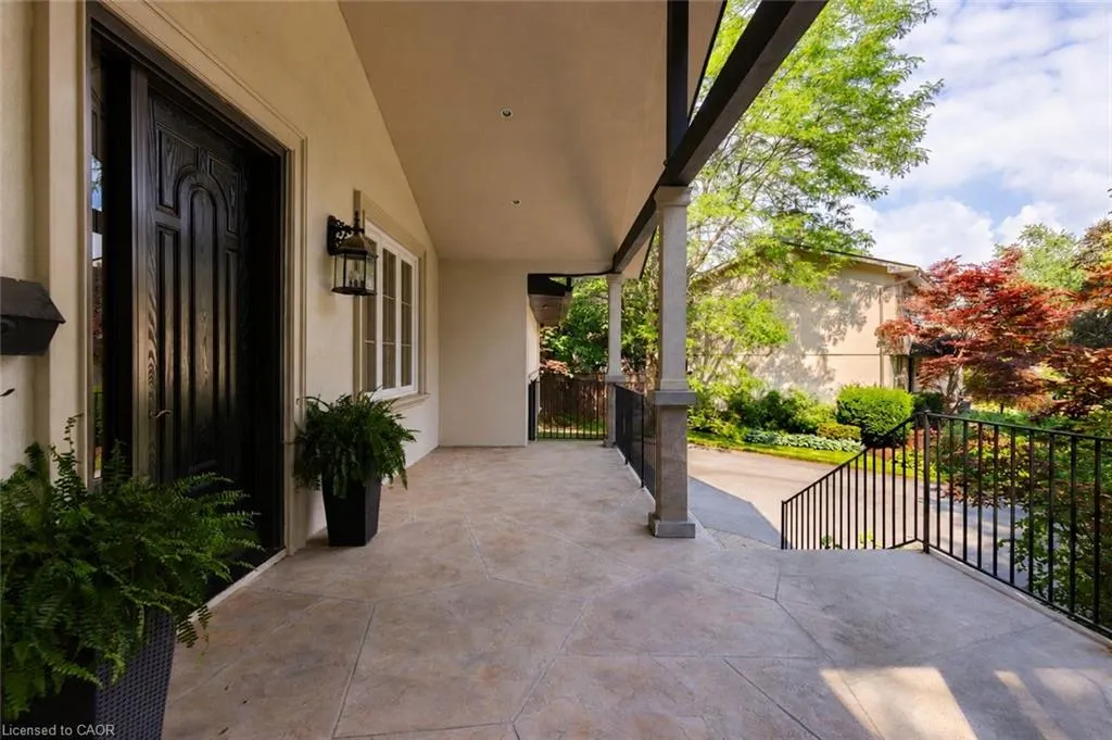 1063 Greenoaks Drive